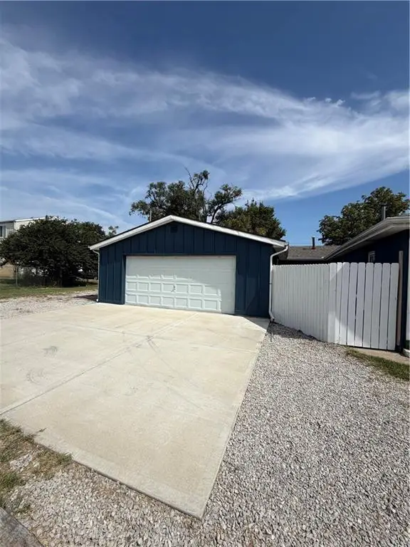 406/408 Ella Street, Belton, MO 64012 - #2