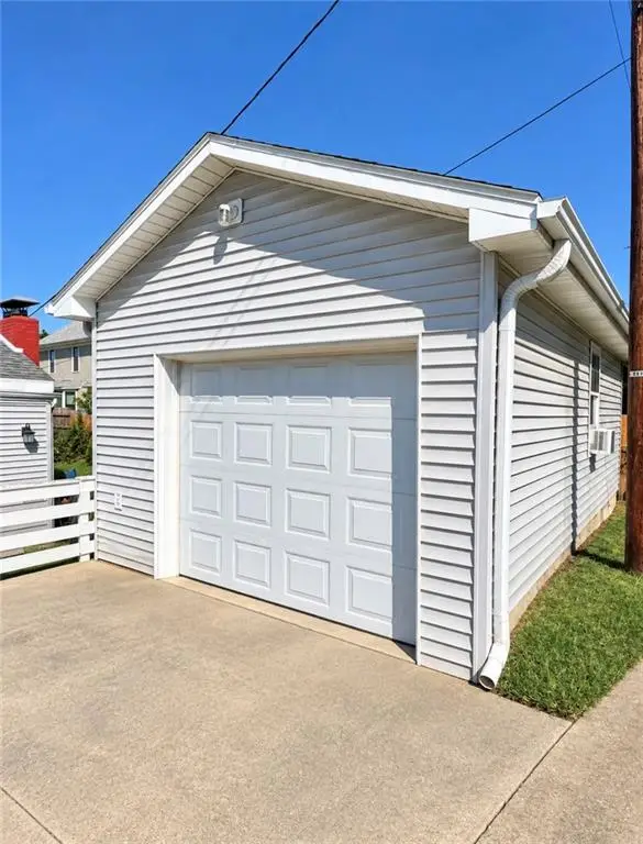 215 W Jenkins Street, Maryville, MO 64468 - #3