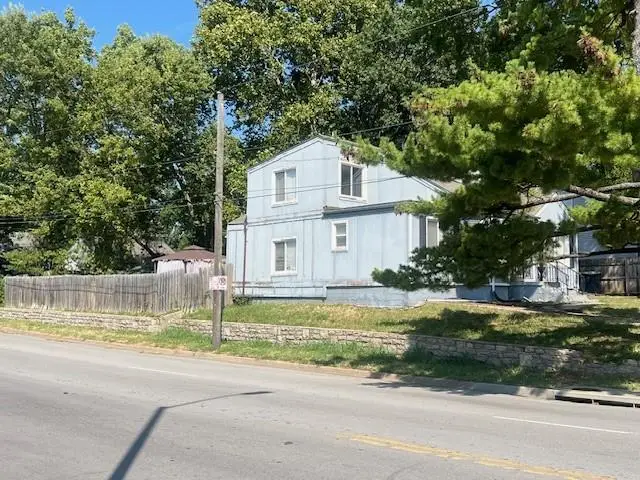 7448 Wabash Avenue, Kansas City, MO 64132 - #2