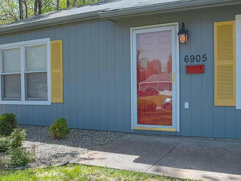 6905 E 112th Street, Kansas City, MO 64134 - #2