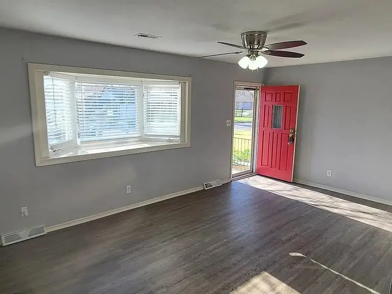 11316 Lewis Avenue, Kansas City, MO 64134 - #2