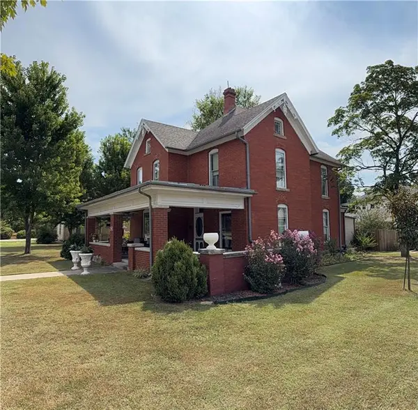 401 E Madison Avenue, Iola, KS 66749
