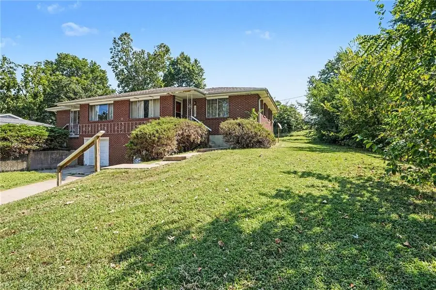 1227-1229 N 64th Drive, Kansas City, KS 66102 - #3