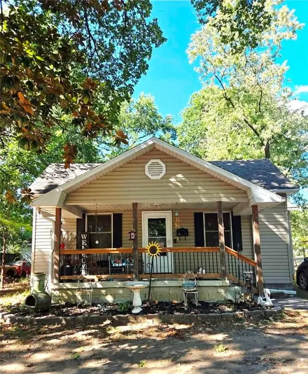 804 W 3rd Street, Pittsburg, KS 66762