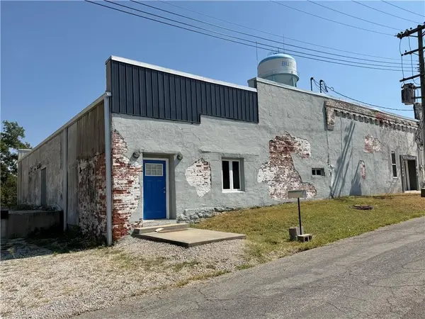 207 N Lyon Street, Butler, MO 64730