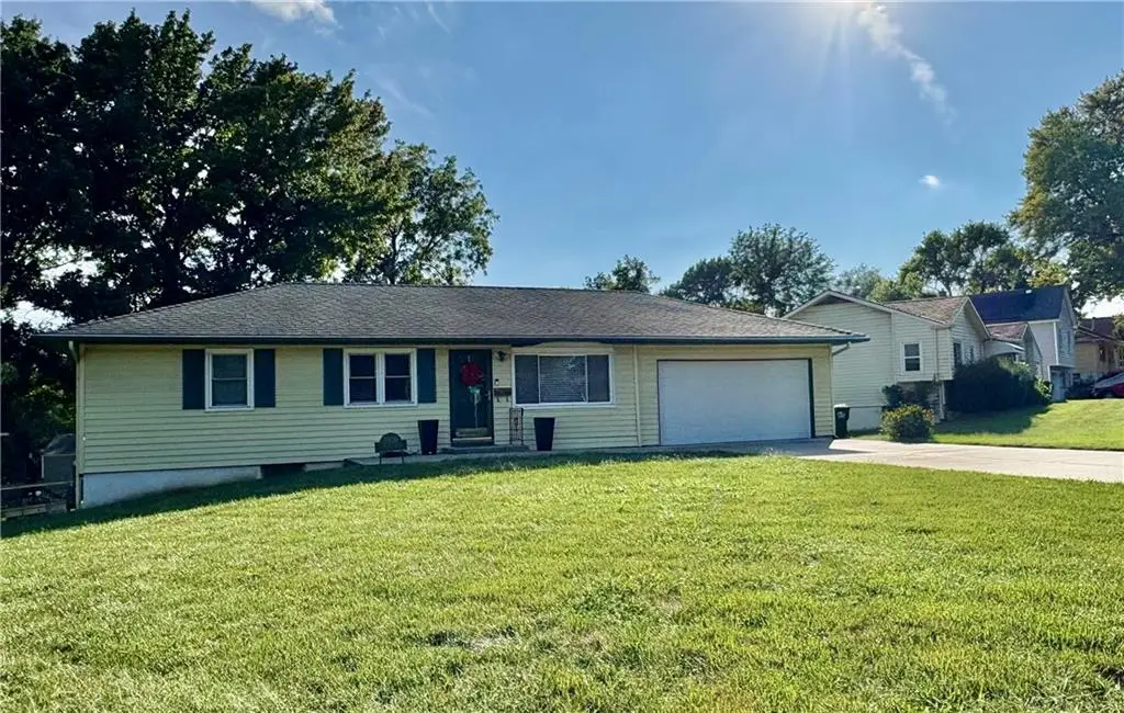 3900 S Delaware Avenue, Independence, MO 64055 - #1