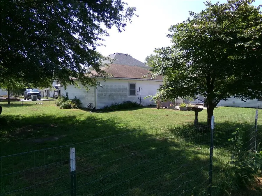 107 N Walnut Street, Emma, MO 65327 - #3