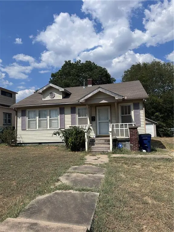 1306 W 2nd Street, Coffeyville, KS 67337