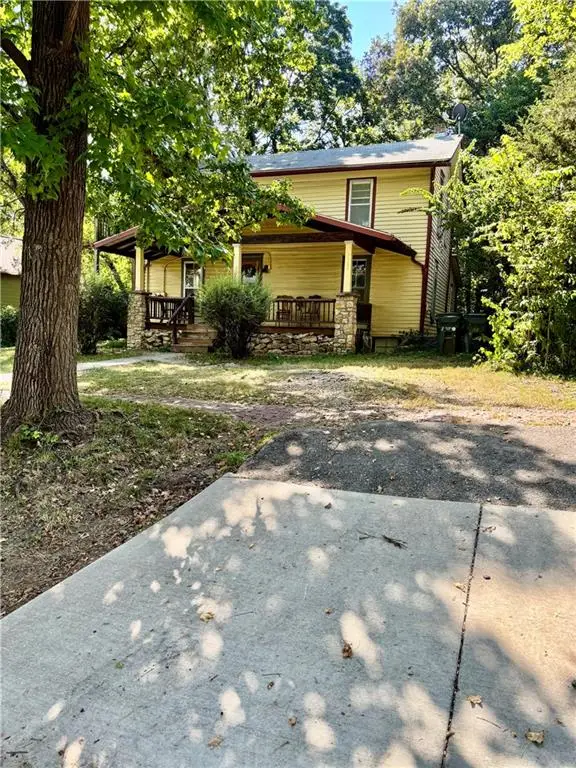 1123 Oregon Street, Lawrence, KS 66044