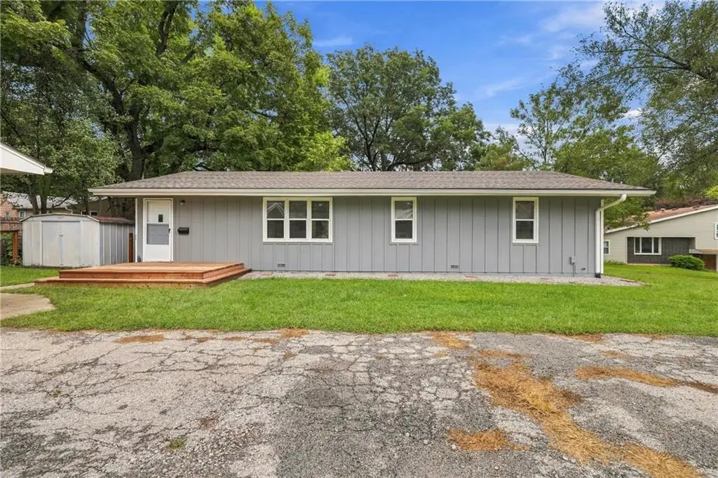 313 SW 18th Terrace, Blue Springs, MO 64015 - #1