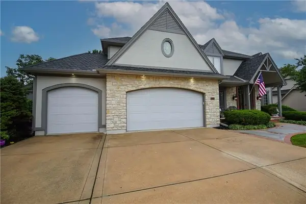 4304 NE Walnut Ridge N/a, Lee's Summit, MO 64064