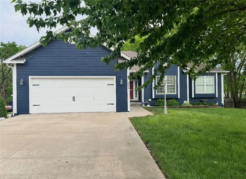 8699 Penner Avenue, De Soto, KS 66018 - #1