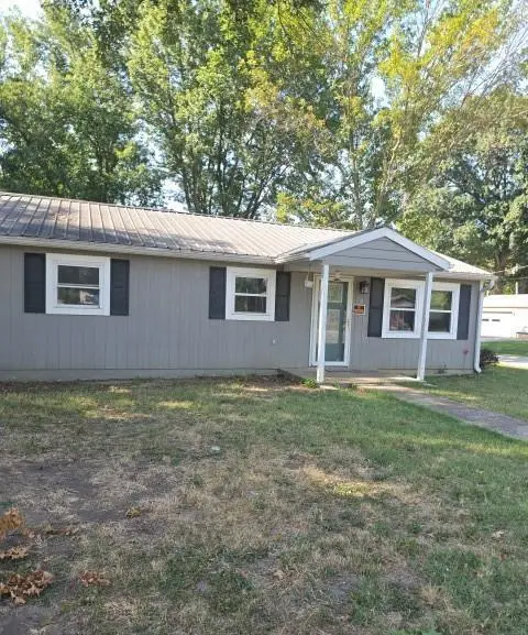 901 E Maple Street, Rich Hill, MO 64779