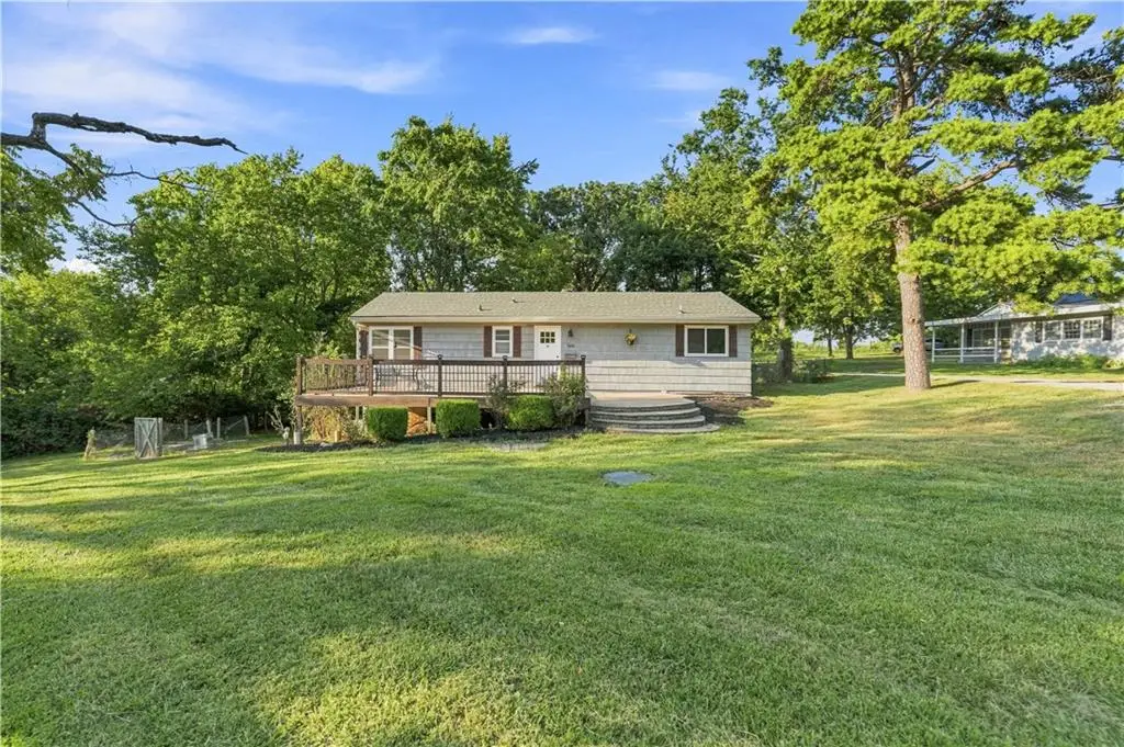 5600 Topping Avenue, Kansas City, MO 64129 - #1