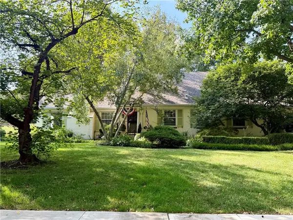 1029 W 66th Street, Kansas City, MO 64113