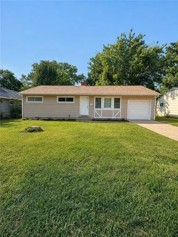 11410 Manchester Avenue, Kansas City, MO 64134 - #1