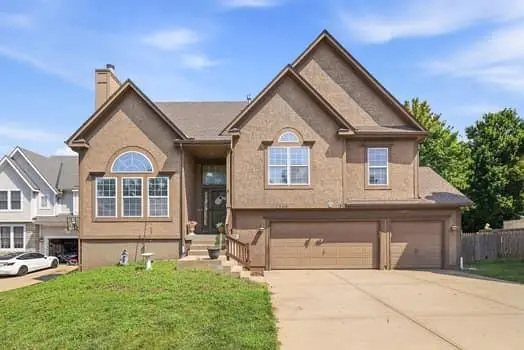2346 W Piatt Lane, Olathe, KS 66061 - #2