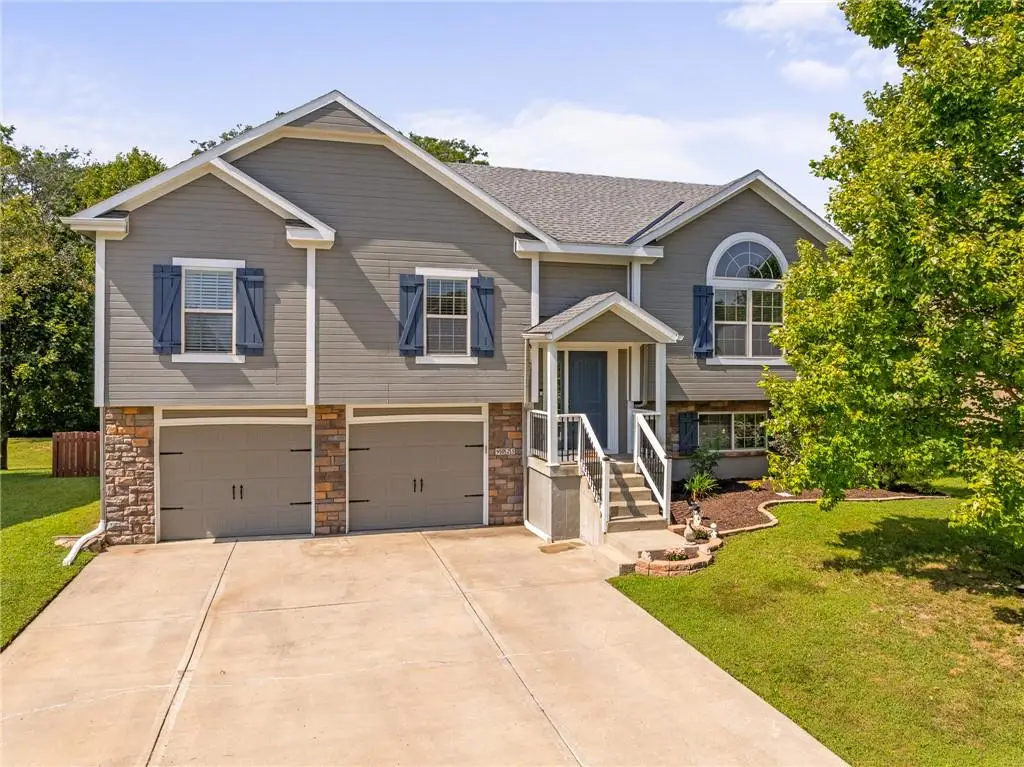 9025 SW 10th Street, Blue Springs, MO 64064 - #1