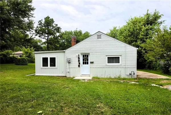 15812 E Independence Avenue, Independence, MO 64050