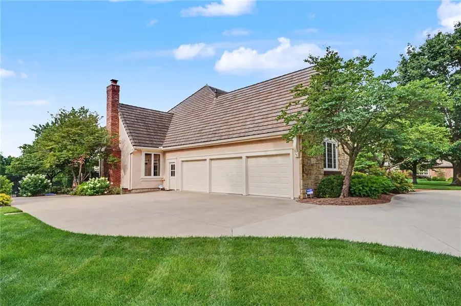 4305 Nicklaus Drive, Lawrence, KS 66049 - #3