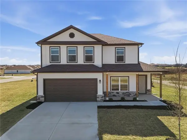 707 SW 6th Terrace, Oak Grove, MO 64075
