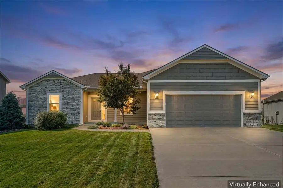 1411 N 3rd Street E, Louisburg, KS 66053 - #3