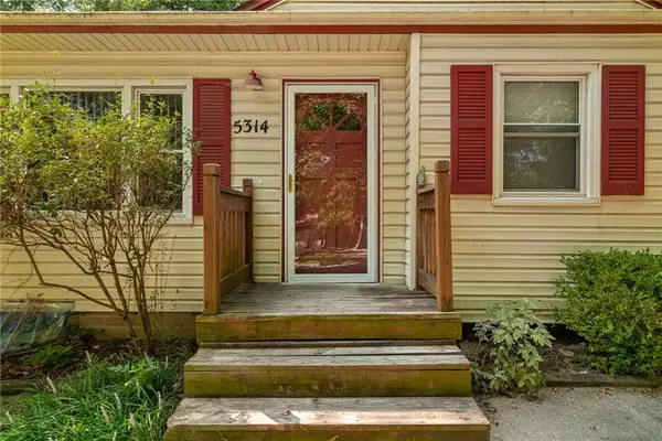 5314 Linden Street, Roeland Park, KS 66205