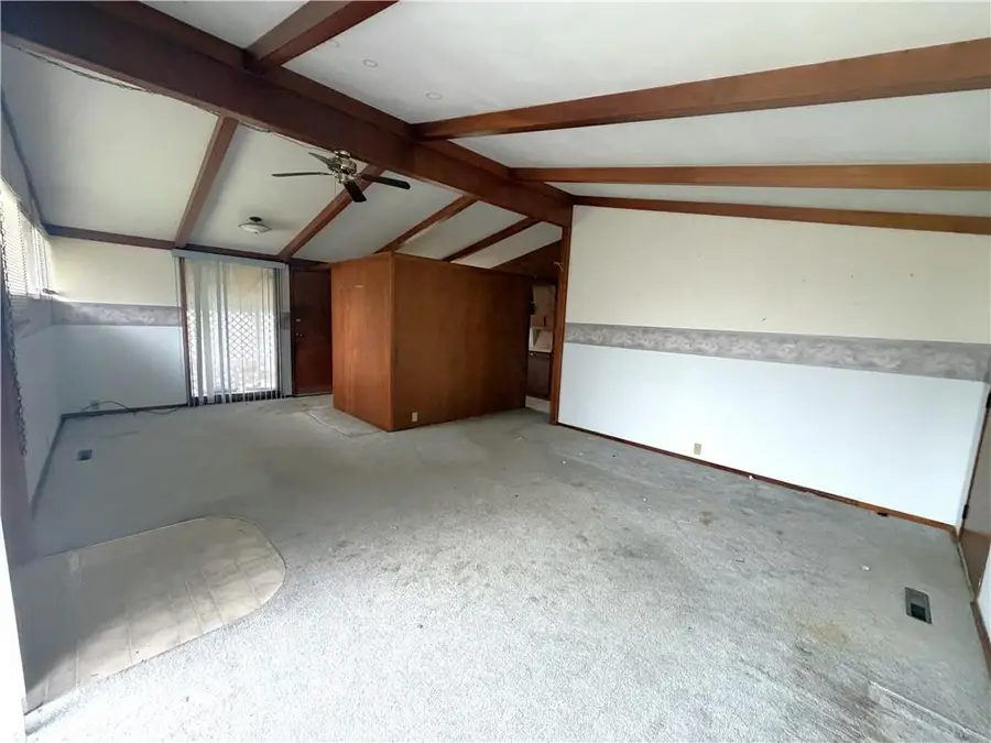 86 11th Street, Chillicothe, MO 64601 - #2