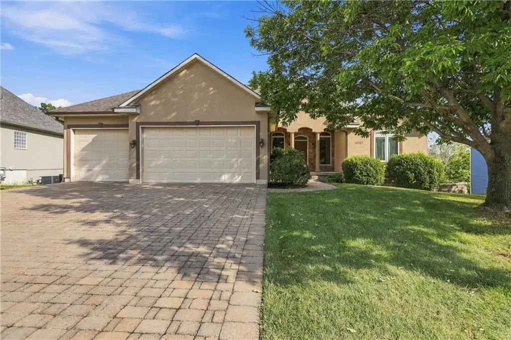 4957 S Park Ridge Drive, Independence, MO 64015 - #1