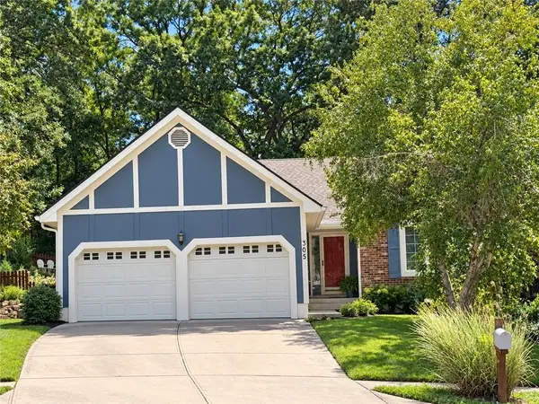 305 Lancelot Drive, Liberty, MO 64068