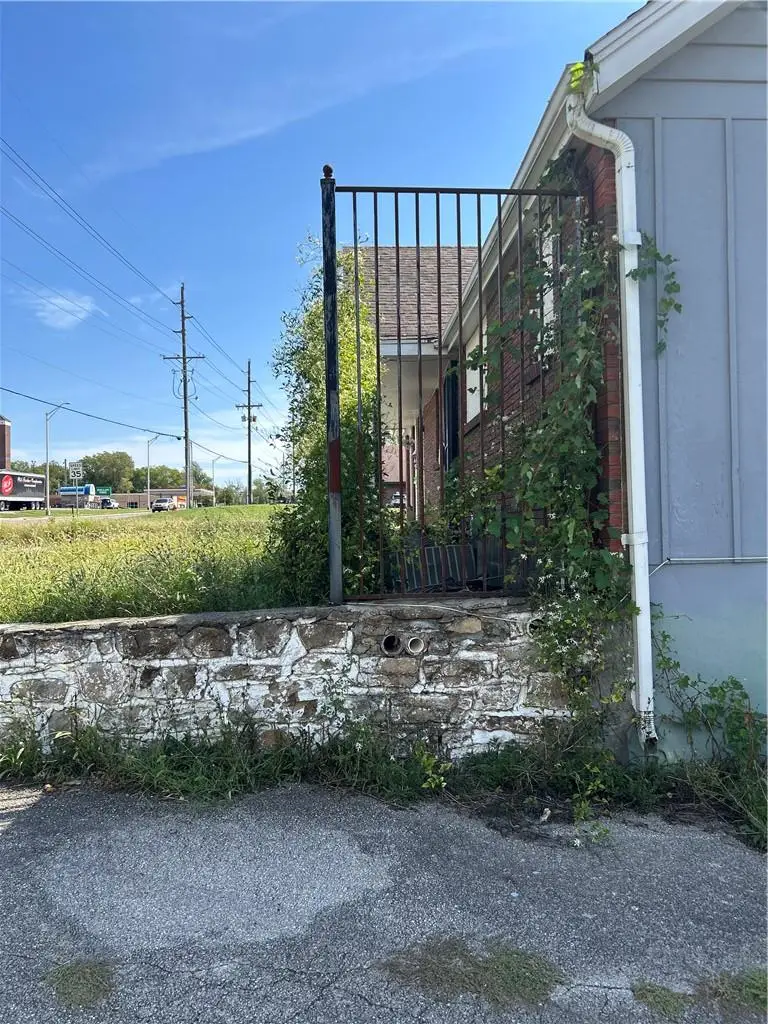 6111 Leavenworth Road, Kansas City, KS 66104 - #3