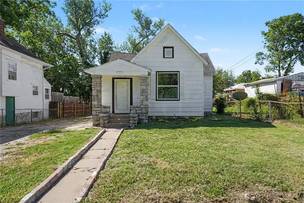 1139 Garfield Avenue, Kansas City, KS 66104 - #1