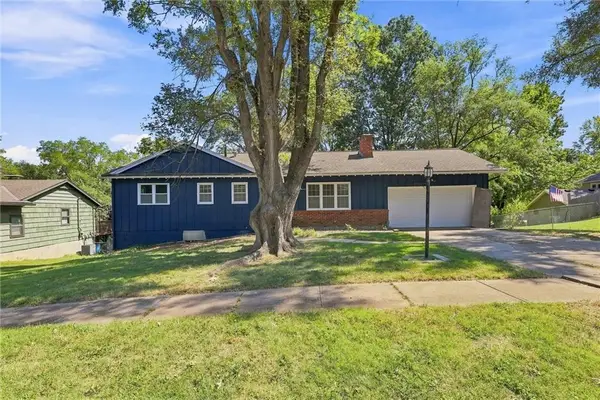 10007 Tracy Avenue, Kansas City, MO 64131