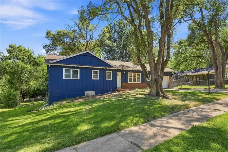 10007 Tracy Avenue, Kansas City, MO 64131 - #3