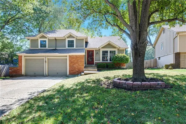 16503 W 142nd Circle, Olathe, KS 66062