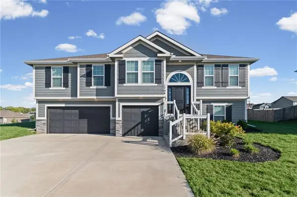 1704 Willow Lane, Kearney, MO 64060
