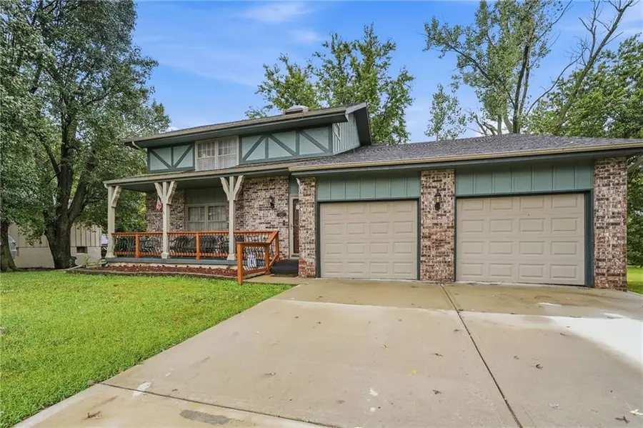 14622 Laquinta Street, Grandview, MO 64030 - #2