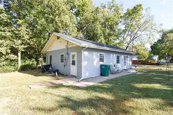 202 N 6th Street, Westmoreland, KS 66549