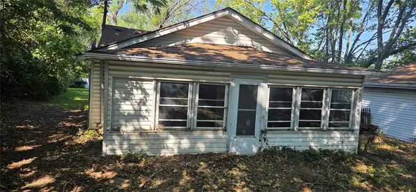 4331 NE Kelsey Road, Kansas City, MO 64116
