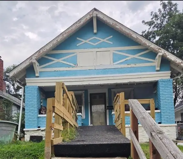 5511 Brooklyn Avenue, Kansas City, MO 64130 - #1