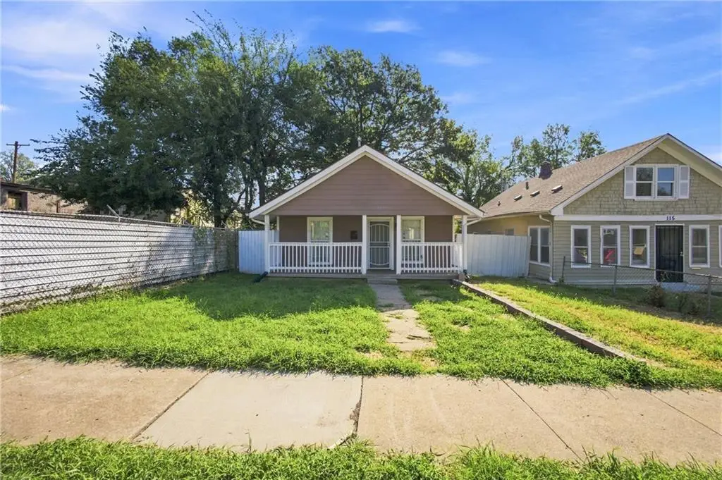 113 Topping Avenue, Kansas City, MO 64123 - #1