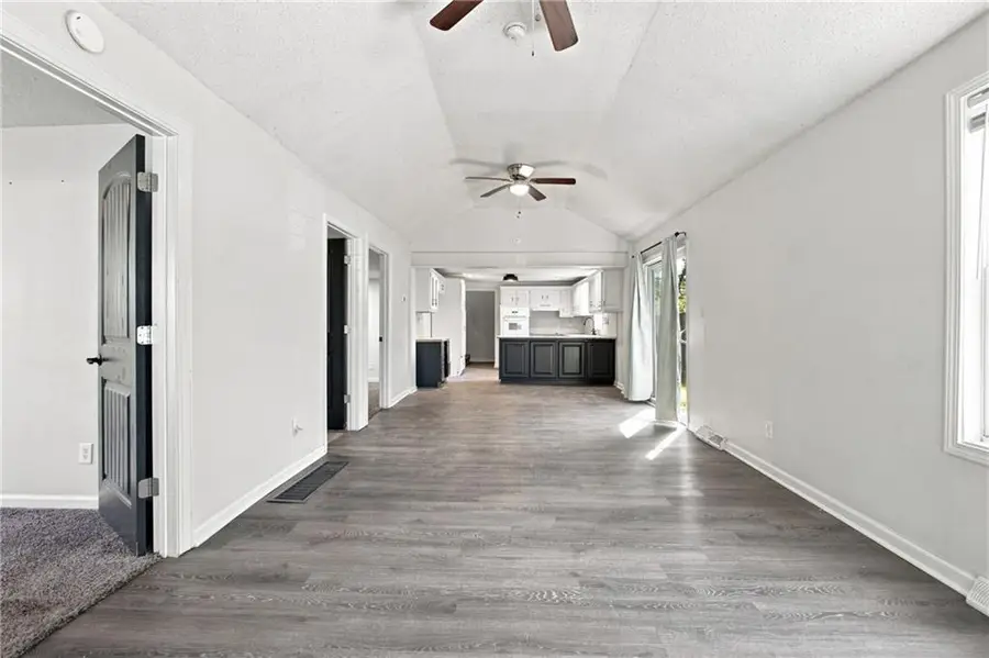 113 Topping Avenue, Kansas City, MO 64123 - #3