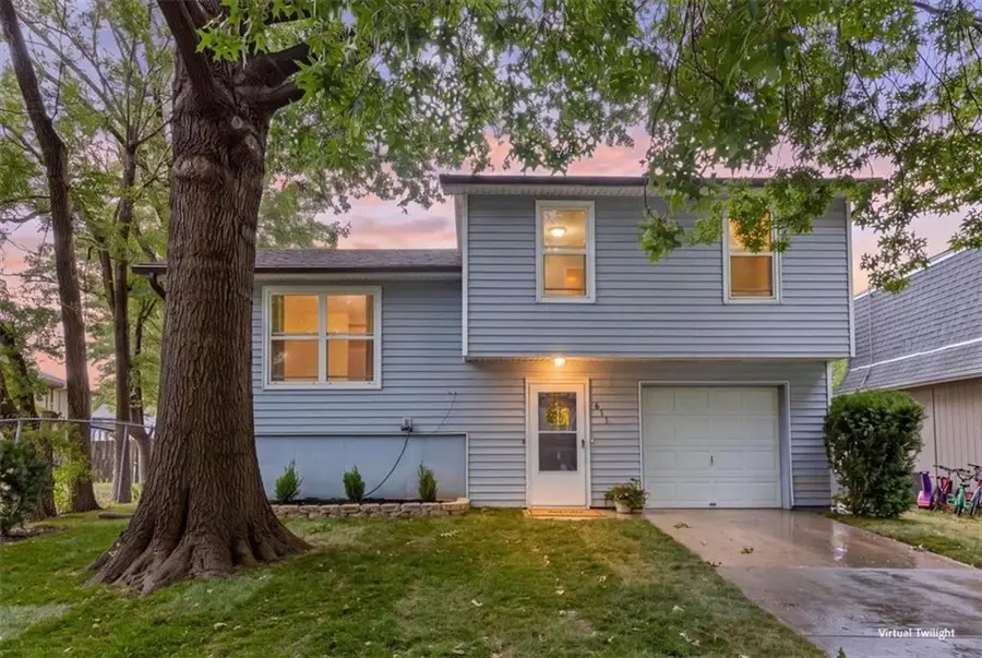 611 E Welston Avenue, Olathe, KS 66061 - #2