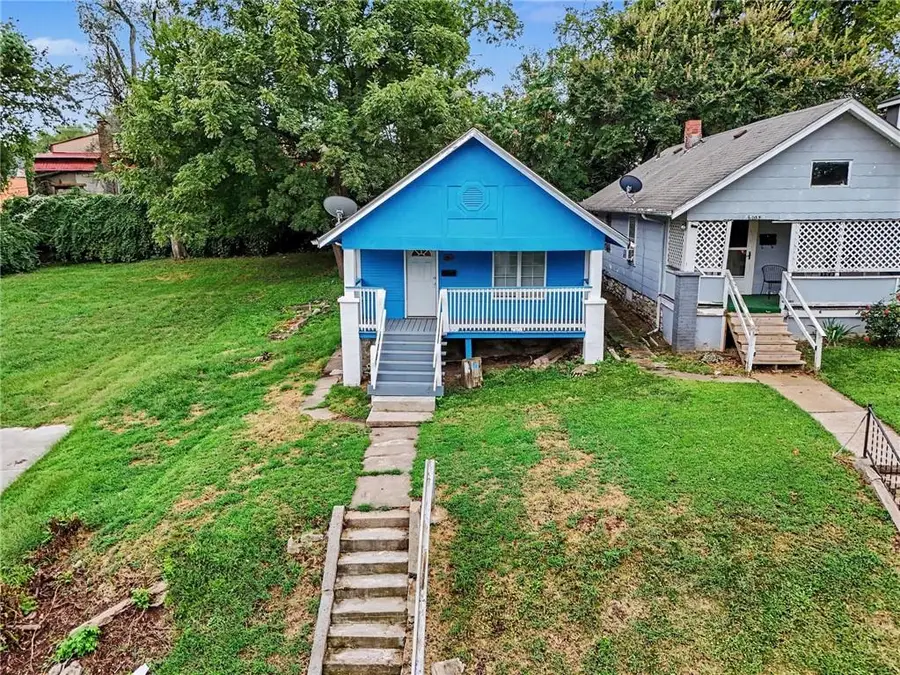 6039 E 14th Street, Kansas City, MO 64126 - #3