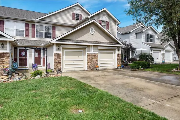 3223 SW Shadow Brook Drive, Blue Springs, MO 64015