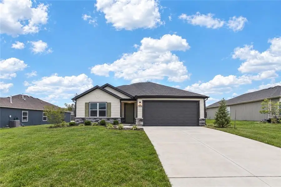 7908 SE 5th Street, Blue Springs, MO 64014 - #2