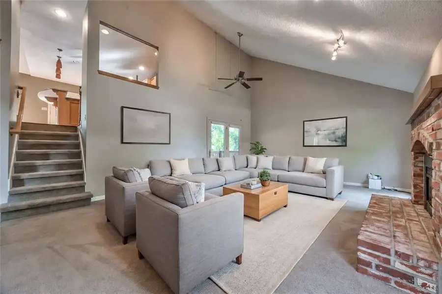 6919 Hallet Drive, Shawnee, KS 66216 - #2