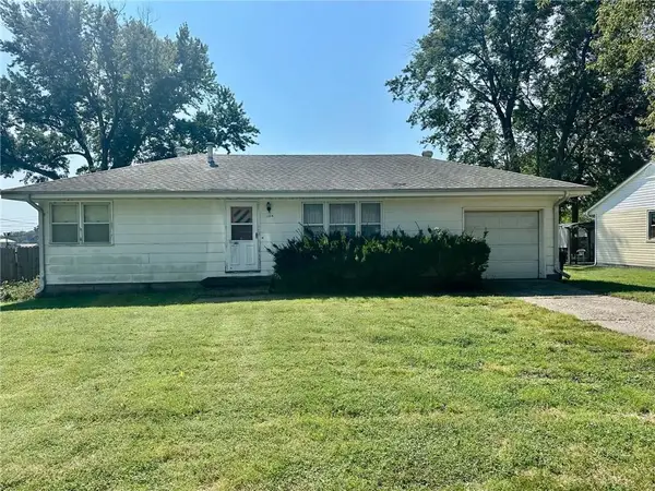 104 Meadow Lane, Warrensburg, MO 64093