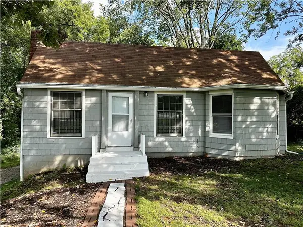 6800 Blue Parkway, Kansas City, MO 64129