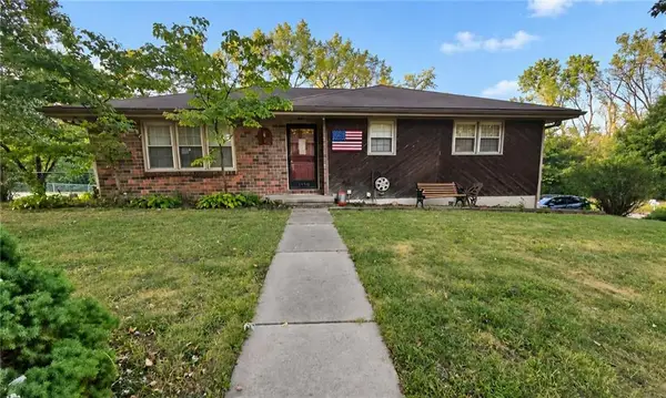 1950 Safari Drive, St Joseph, MO 64506